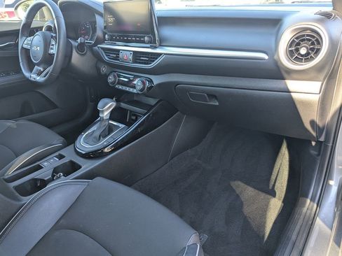Certified 2023 Kia Forte GT-Line w/ GT-Line Technology Package image 9