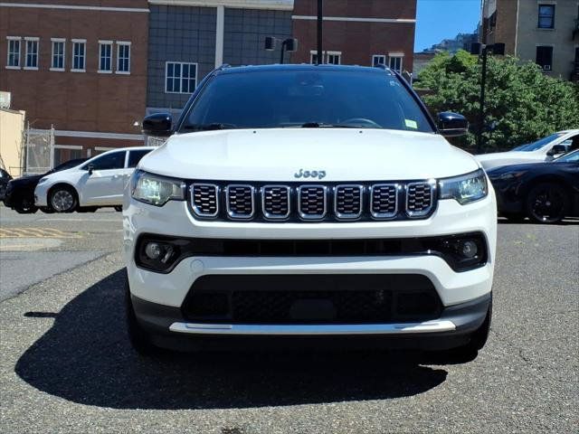 Certified 2025 Jeep Compass Limited AWD/4WD image 2