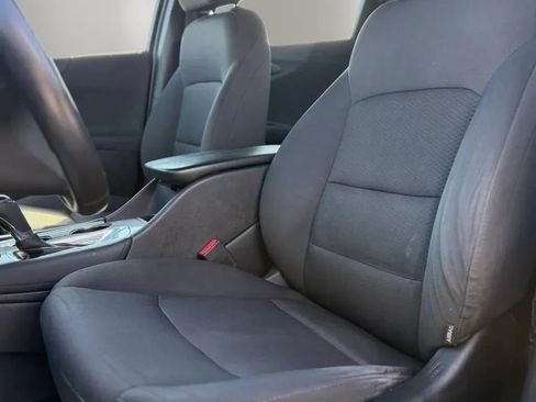 Used 2016 Chevrolet Malibu LT FWD image 11