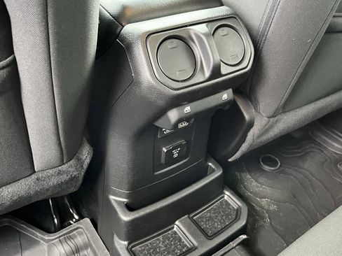 Used 2023 Jeep Wrangler Unlimited w/ Sun & Screen Package image 17