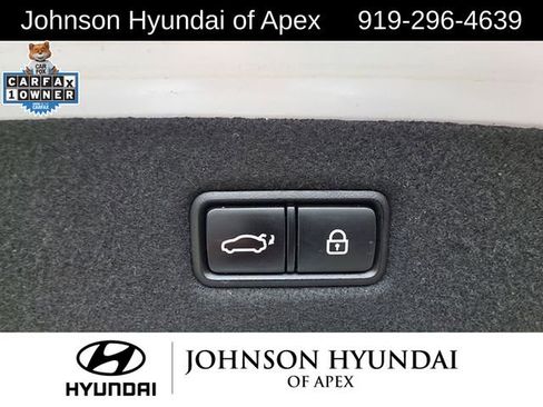 Used 2017 Genesis G90 3.3T Premium image 29