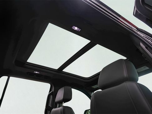 Used 2021 Chevrolet Tahoe Z71 w/ Z71 Signature Package image 37