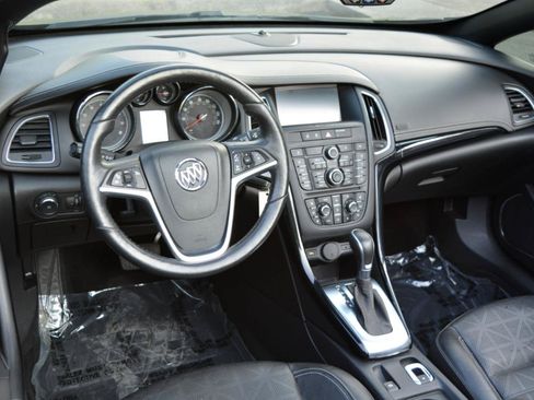 Used 2018 Buick Cascada Premium FWD image 10