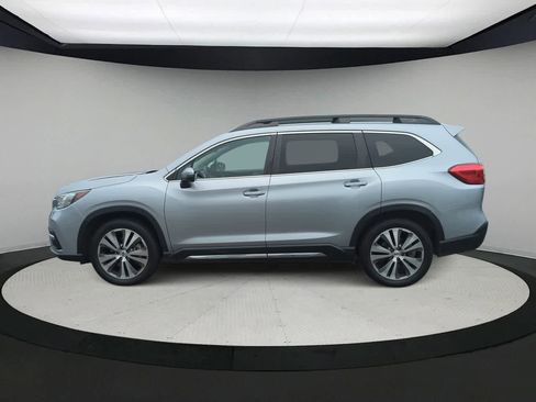 Certified 2022 Subaru Ascent Limited w/ Technology Package AWD/4WD image 5