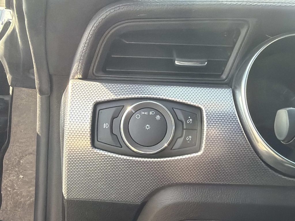 Used 2020 Ford Mustang GT w/ Black Accent Package RWD image 19