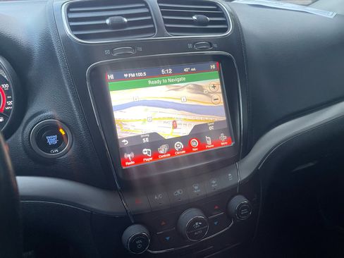 Used 2018 Dodge Journey Crossroad w/ Nav & Sun Group image 16