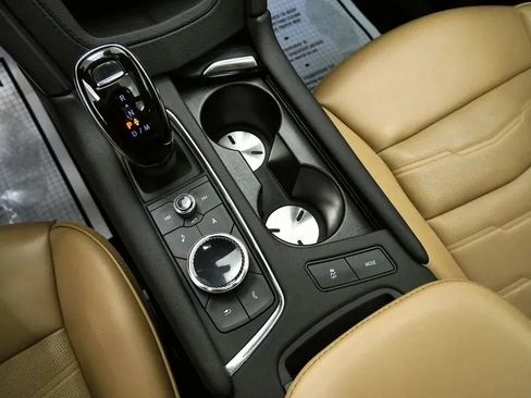 Used 2023 Cadillac XT6 Sport w/ Platinum Package image 31