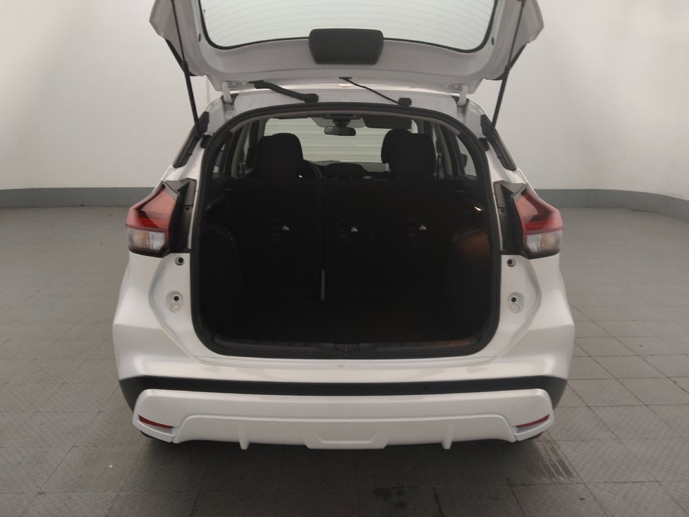 Used 2024 Nissan Kicks SV FWD image 29