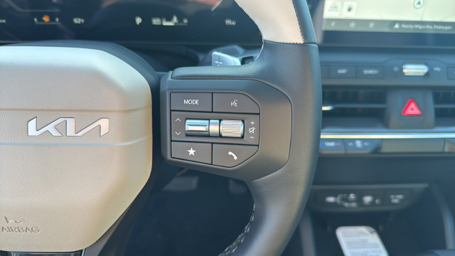 New 2026 Kia K4 EX FWD image 33