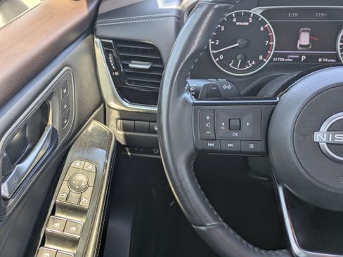 Used 2023 Nissan Rogue SL w/ SL Premium Package FWD image 23