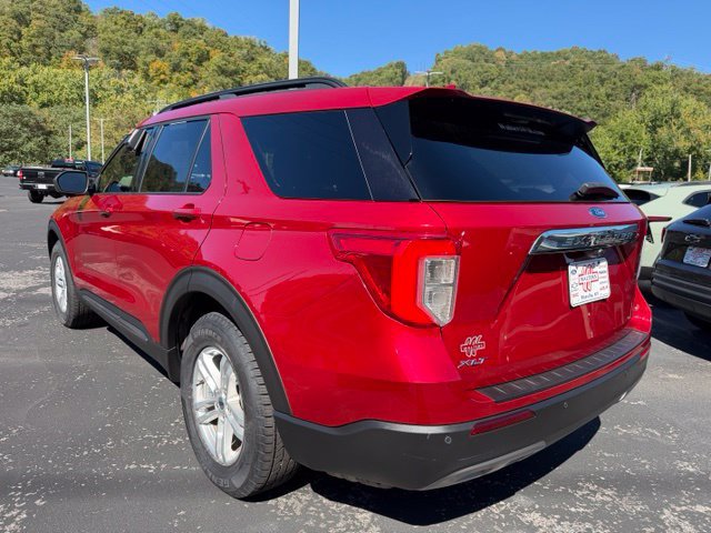 Used 2020 Ford Explorer XLT w/ Equipment Group 202A AWD/4WD image 5