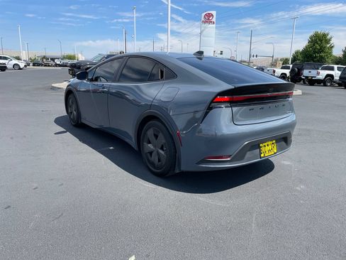 Certified 2025 Toyota Prius LE AWD/4WD image 5