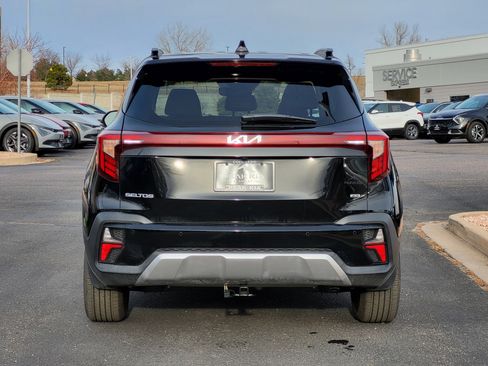 Used 2025 Kia Seltos EX w/ EX Sunroof Package image 13
