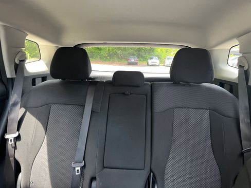Used 2025 Kia Sportage LX AWD/4WD image 37