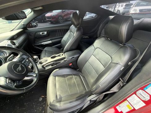 Used 2018 Ford Mustang GT Premium w/ GT Performance Package RWD image 8