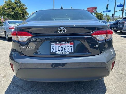 Used 2025 Toyota Corolla LE FWD image 4