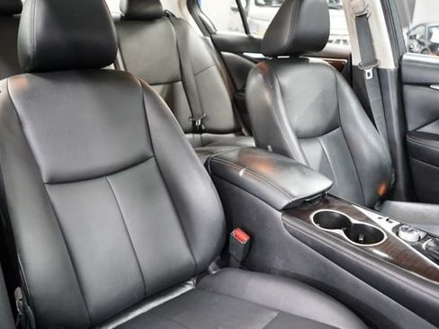 Used 2019 INFINITI Q50 Luxe RWD image 25