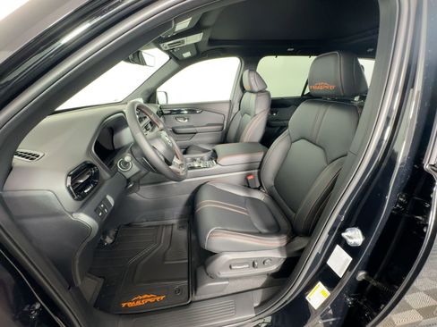 New 2025 Honda Pilot TrailSport image 23