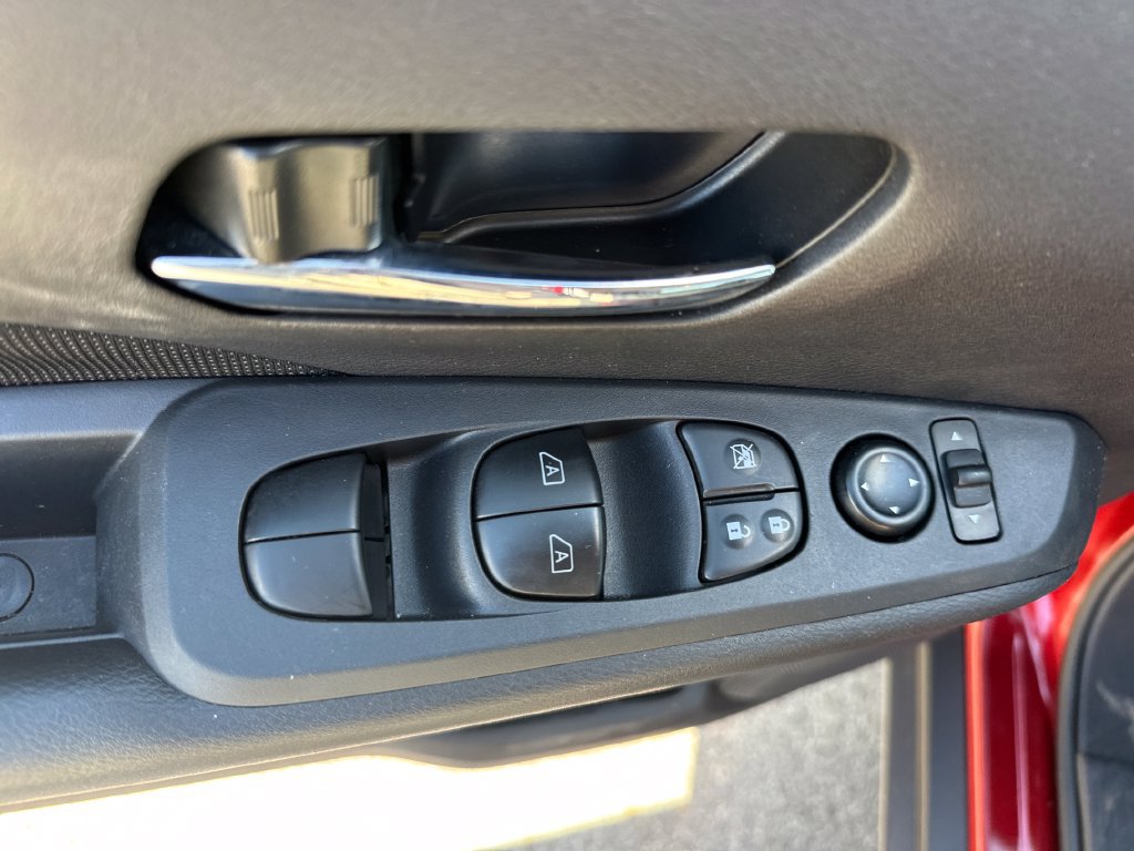 Certified 2024 Nissan Kicks SV FWD image 39