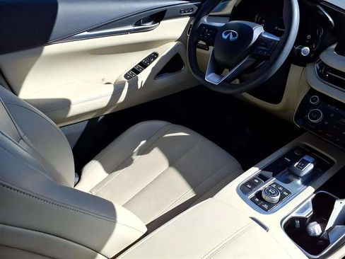 Used 2024 INFINITI QX60 Luxe w/ Vision Package image 9