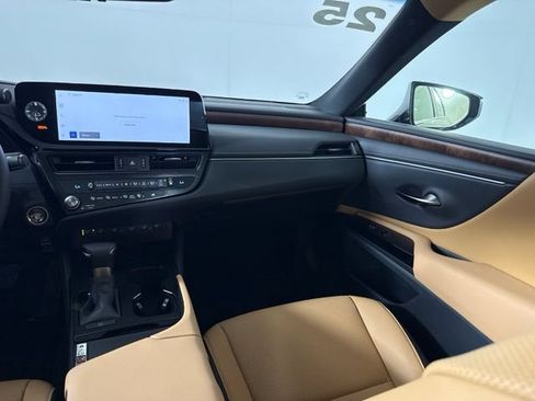 Used 2025 Lexus ES 350 w/ Premium Package FWD image 33