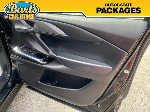 Used 2023 MAZDA CX-9 Touring image 15