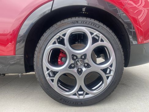 New 2024 Alfa Romeo Tonale Veloce w/ Active Assist Package image 8