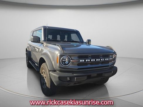 Used 2024 Ford Bronco Big Bend AWD/4WD image 3
