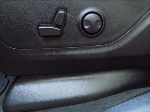 Certified 2022 RAM 1500 Big Horn image 24