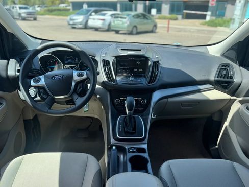 Used 2014 Ford Escape SE w/ Equipment Group 201A FWD image 9