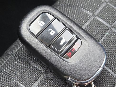 Used 2025 Honda HR-V LX image 34