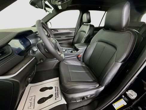 New 2026 Jeep Grand Cherokee Limited image 20