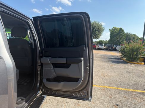 Used 2023 Ford F250 XLT w/ XLT Premium Package AWD/4WD image 30
