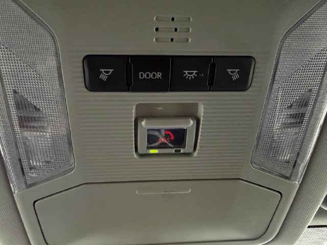 Used 2025 Toyota RAV4 LE FWD image 22