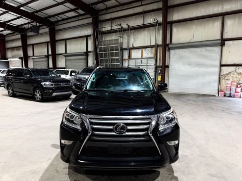 Used 2016 Lexus GX 460 w/ Premium Package AWD/4WD image 10