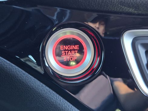 Used 2020 Honda Pilot Touring image 22