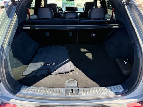 Used 2023 Genesis GV70 2.5T Sport Prestige w/ Sport Prestige Package image 12