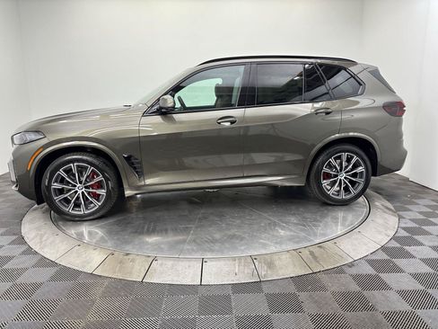 New 2026 BMW X5 xDrive40i w/ M Sport Package AWD/4WD image 16