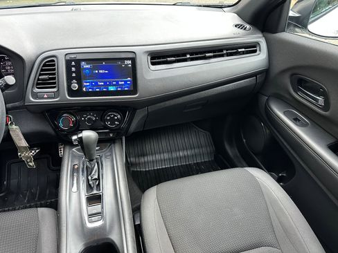 Used 2022 Honda HR-V Sport image 17