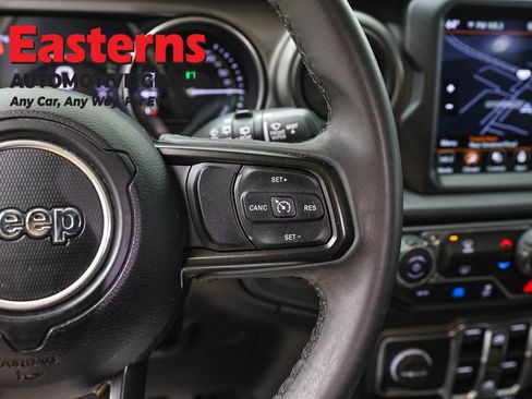 Used 2023 Jeep Wrangler Unlimited AWD/4WD image 16