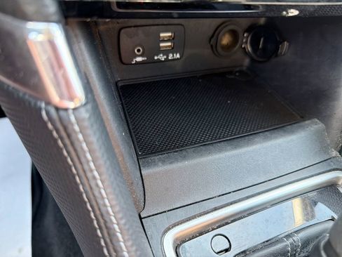 Used 2019 Subaru Forester Touring AWD/4WD image 29