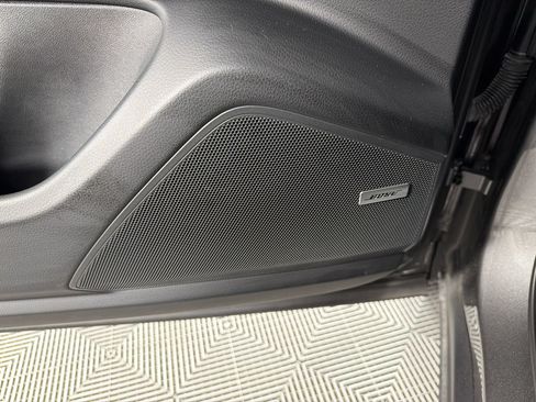Certified 2024 Porsche Cayenne AWD/4WD image 22