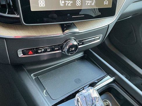 New 2026 Volvo XC60 B5 Plus w/ Climate Package AWD/4WD image 18