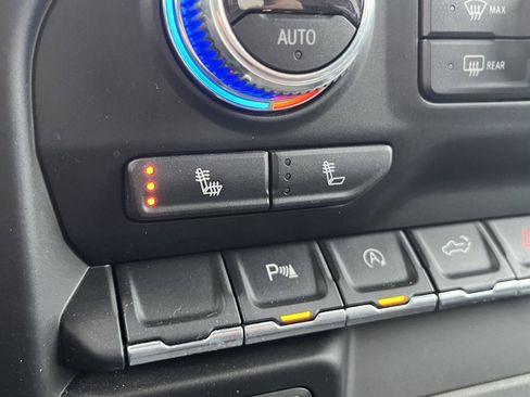 Used 2019 GMC Sierra 1500 Elevation w/ Elevation Value Package image 10