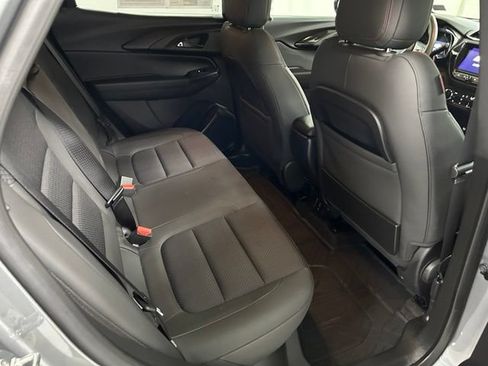 Used 2023 Chevrolet TrailBlazer RS w/ Sun and Liftgate Package FWD image 14