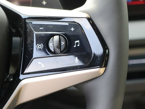 Certified 2025 BMW X3 xDrive30i w/ Premium Package image 19