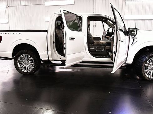 Used 2025 Ford F150 Platinum w/ Equipment Group 703A Plus AWD/4WD image 34