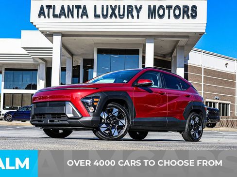 Used 2025 Hyundai Kona SEL image 3