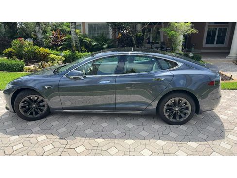 Used 2019 Tesla Model S Long Range AWD/4WD image 2
