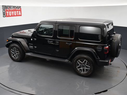 Used 2024 Jeep Wrangler Unlimited Sahara w/ Technology Group AWD/4WD image 23